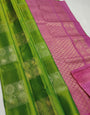 Piquant Green Soft Silk Saree With Lagniappe Blouse Piece