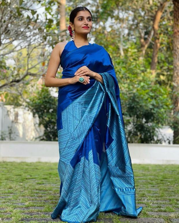 Embellished Blue Soft Silk Saree With Dalliance Blouse Piece