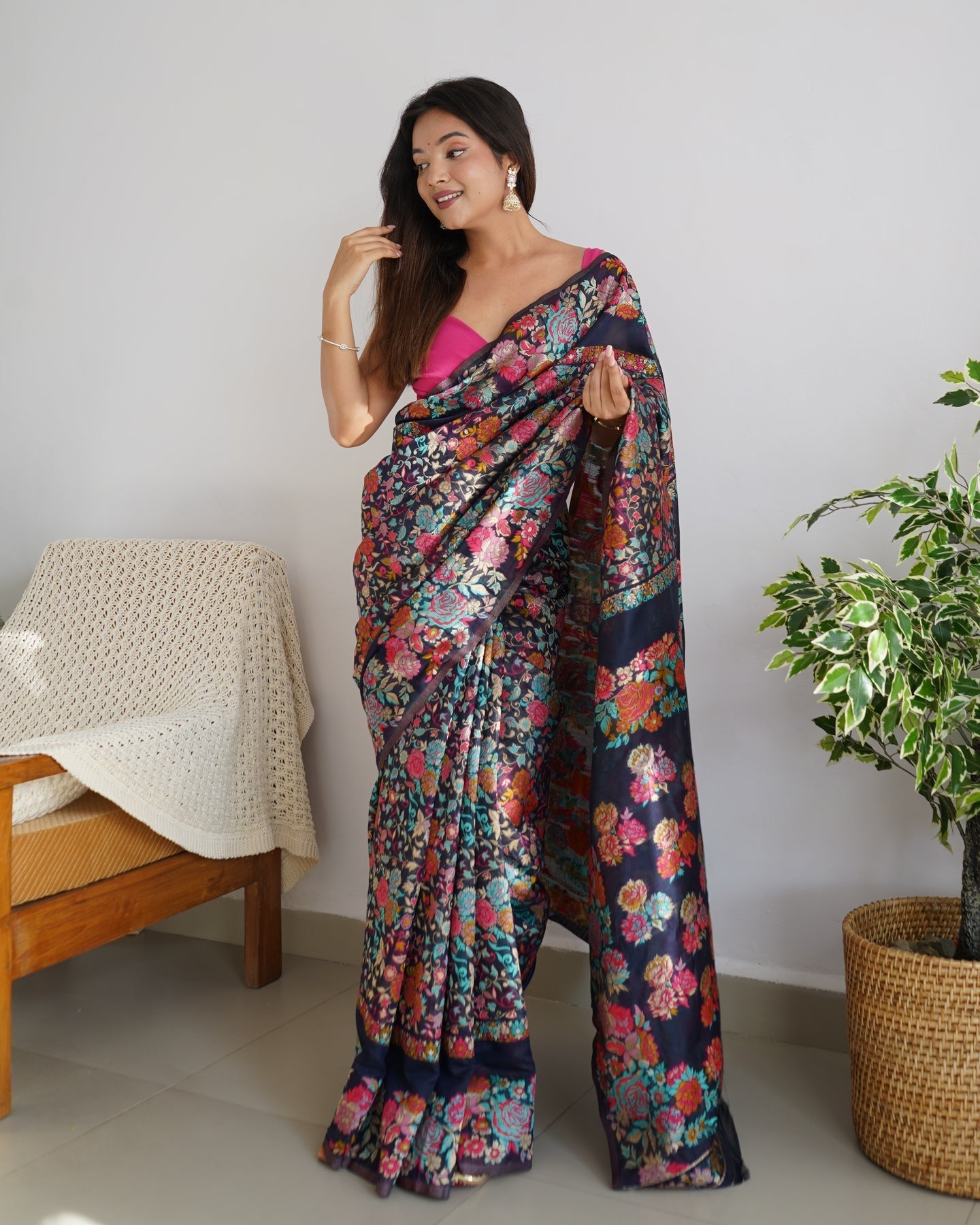 Sempiternal Navy Blue Pashmina saree With Amazing Blouse Piece