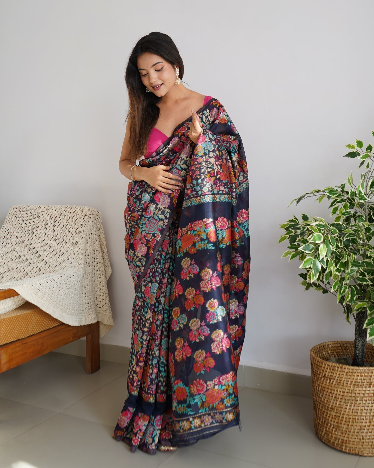 Sempiternal Navy Blue Pashmina saree With Amazing Blouse Piece