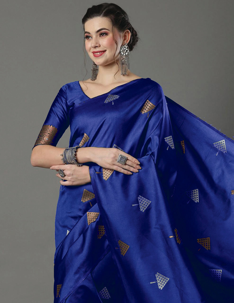 Magnificat Blue Soft Silk Saree With Delightful Blouse Piece