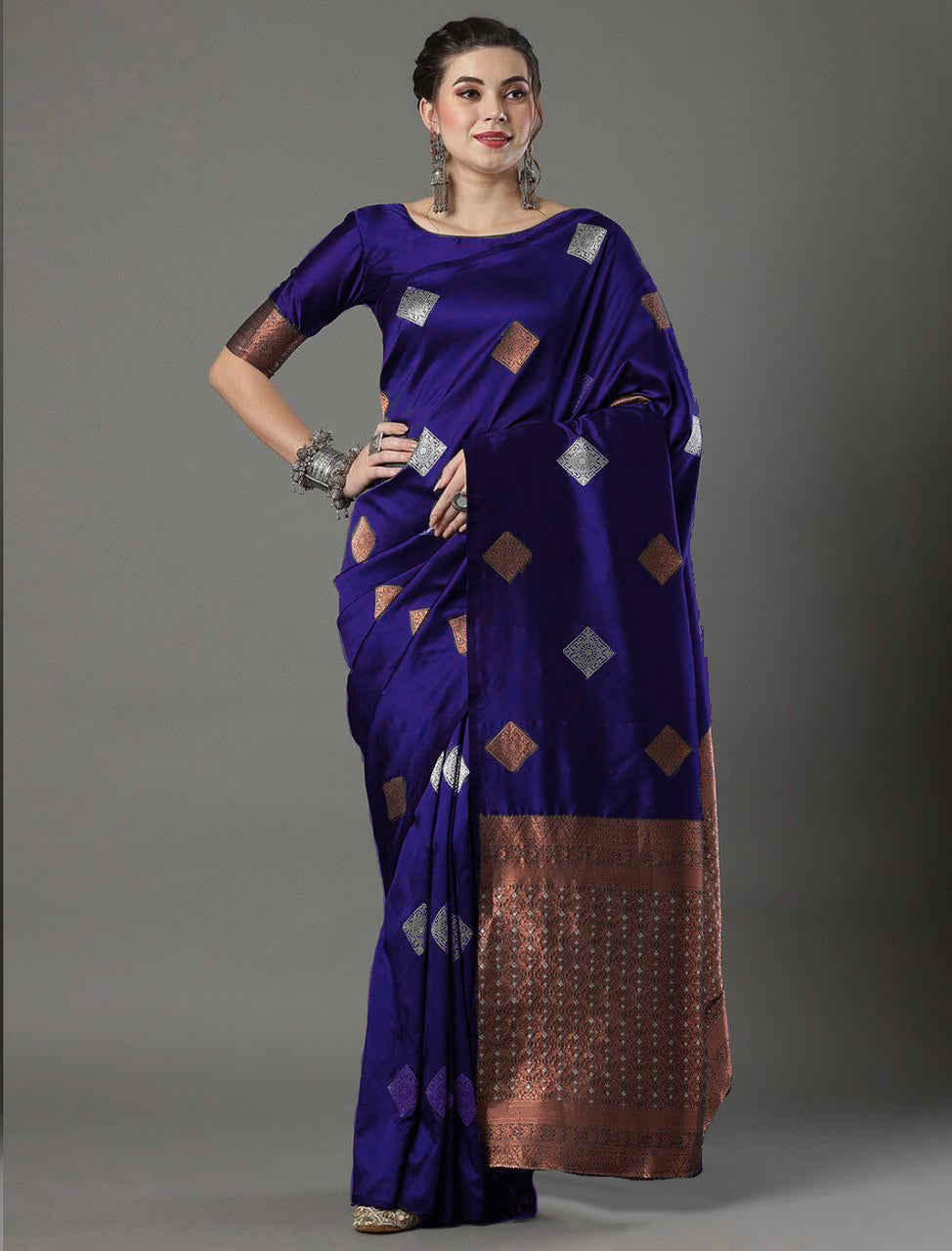 Luxuriant Royal Blue Soft Silk Saree With Excellent Blouse Piece