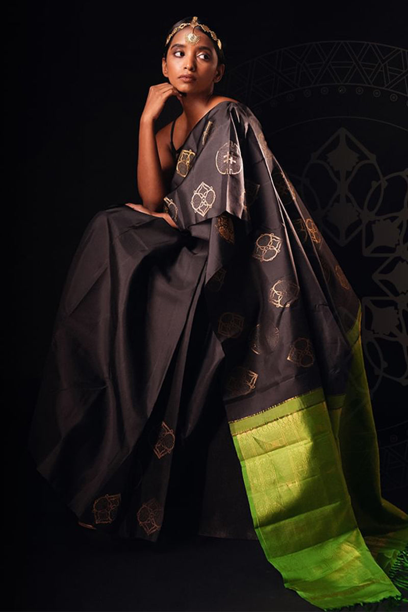 Blooming Black Soft Silk Saree With Amiable Blouse Piece