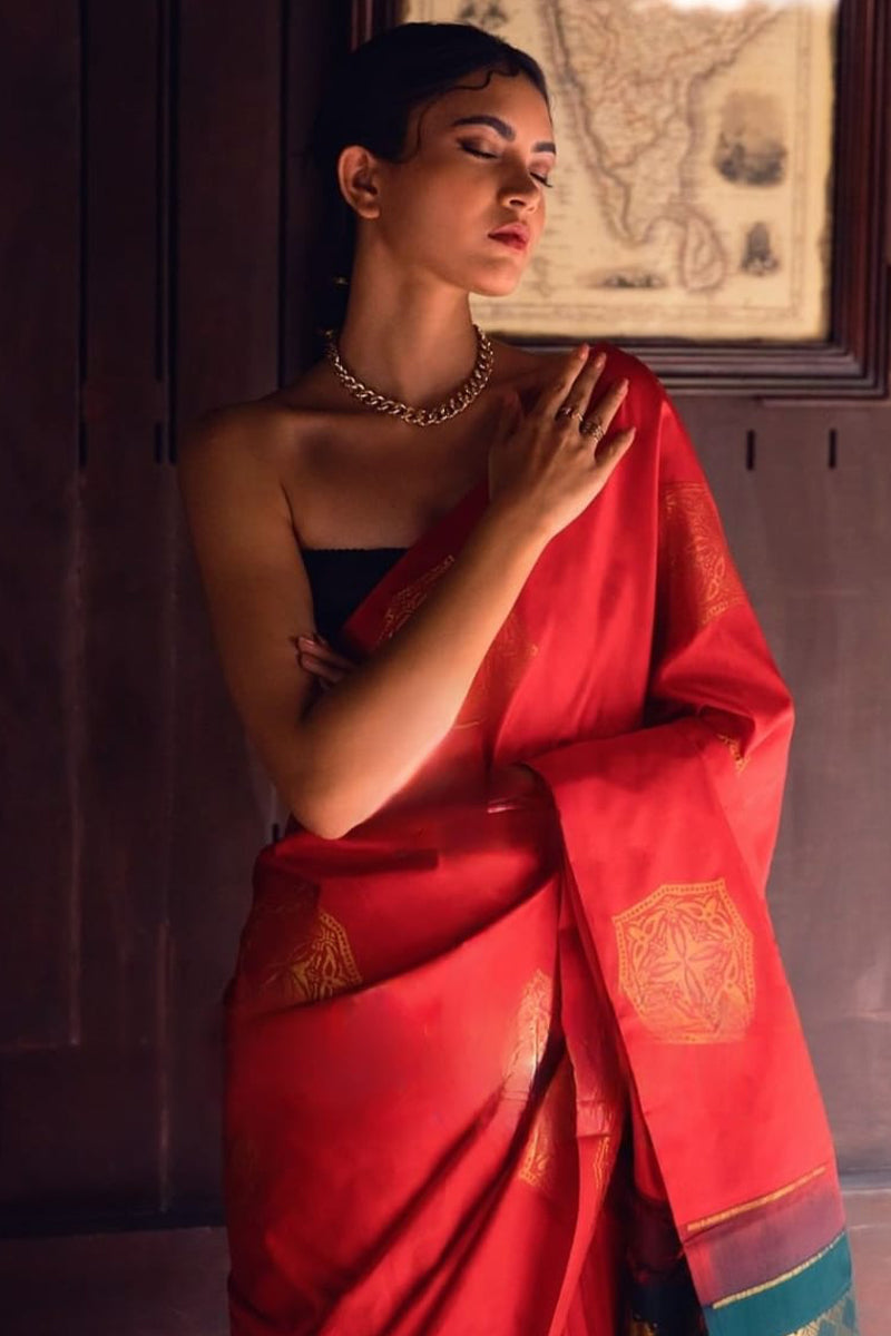Appealing Red Soft Silk Saree With Luxuriant Blouse Piece