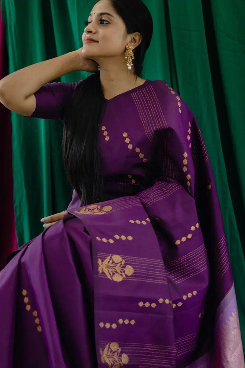 Effulgent Purple Soft Silk Saree With Fragrant Blouse Piece