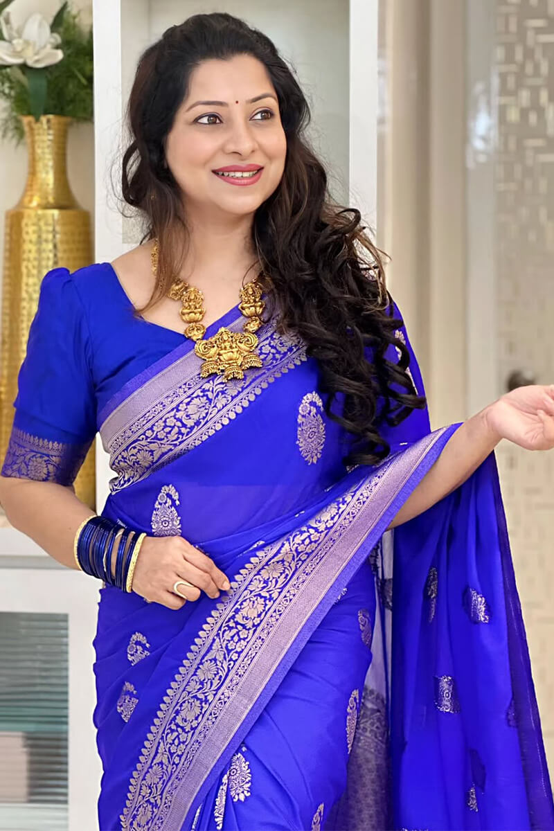 Sonorous Royal Blue Soft Silk Saree With Majesty Blouse Piece