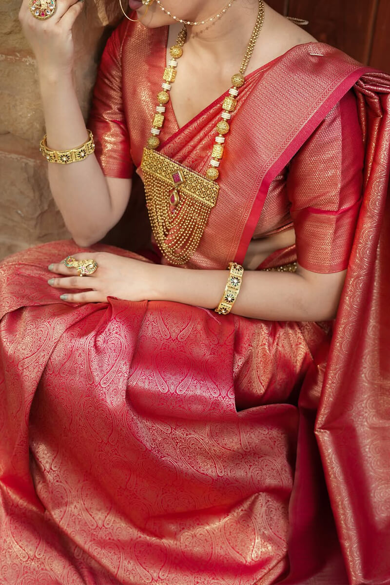 Magnetic Dark Pink Soft Silk Saree With Ratatouille Blouse Piece