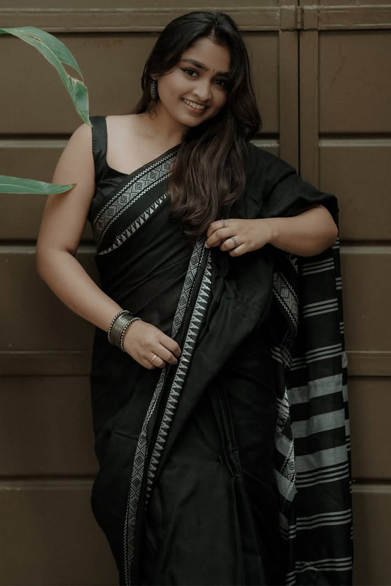 Transcendent Black Cotton Silk Saree With Pulsating Blouse Piece