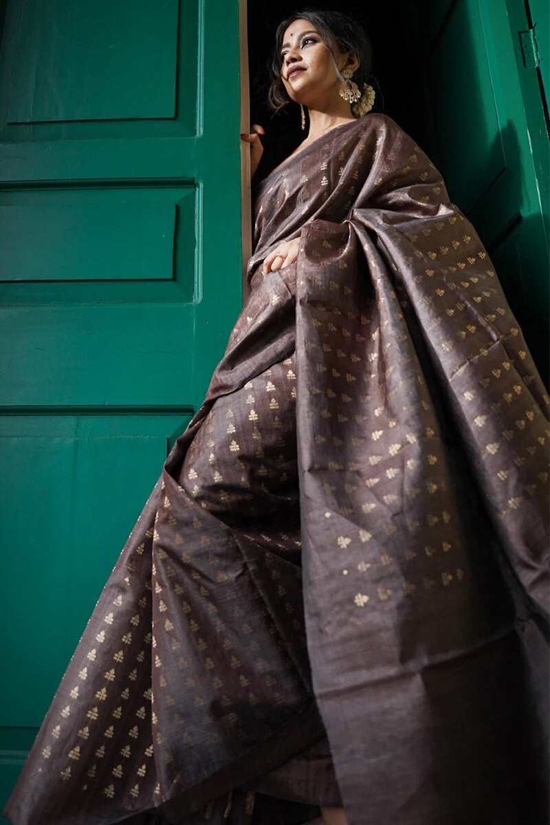 Glittering Brown Soft Silk Saree With Mesmeric Blouse Piece