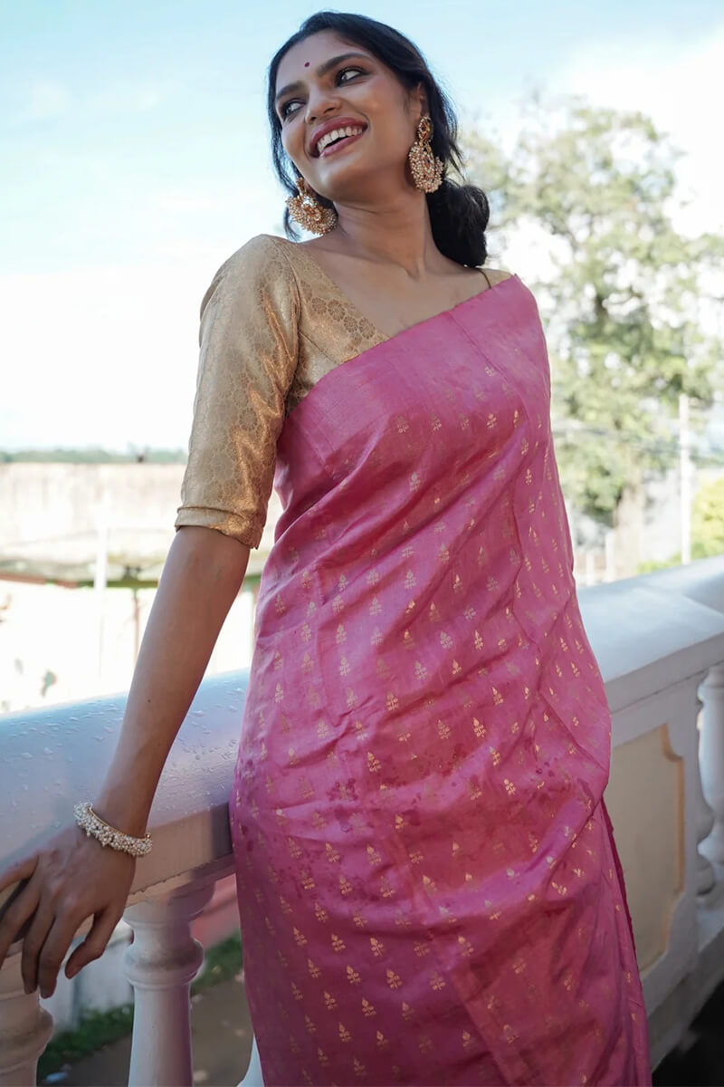 Lissome Pink Soft Silk Saree With Designer Blouse Piece