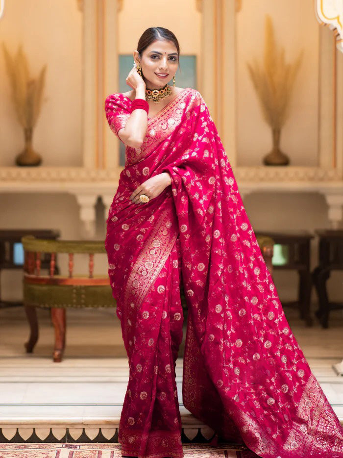 Charismatic Dark Pink Soft Silk Saree With Gratifying Blouse Piece