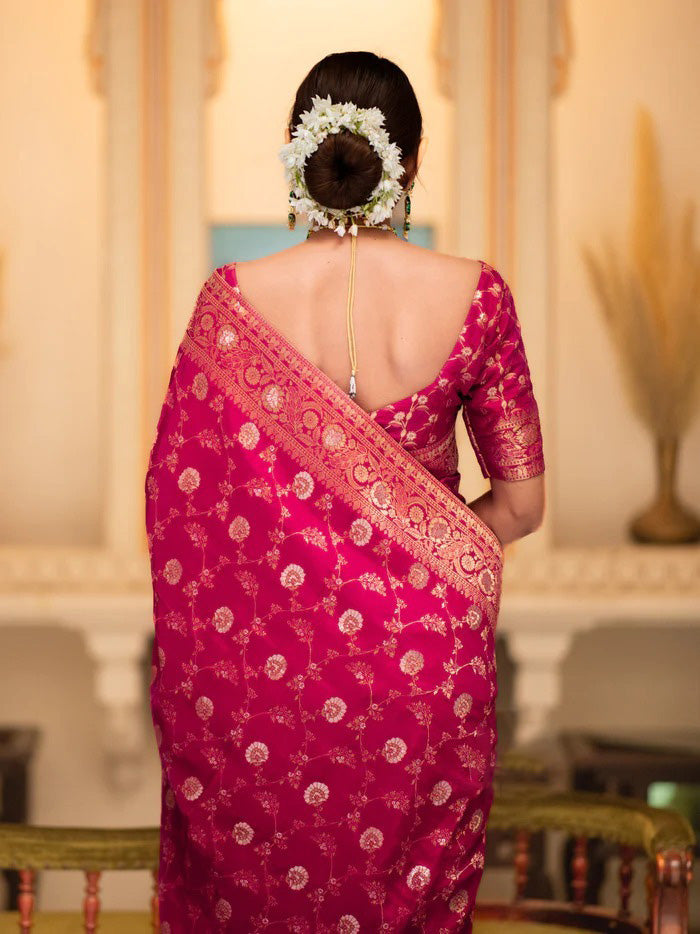 Charismatic Dark Pink Soft Silk Saree With Gratifying Blouse Piece
