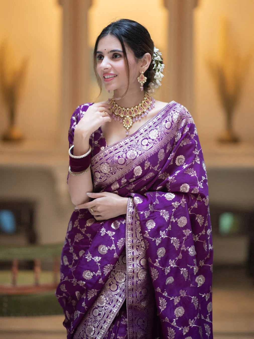 Enthralling Purple Soft Silk Saree With Deserving Blouse Piece