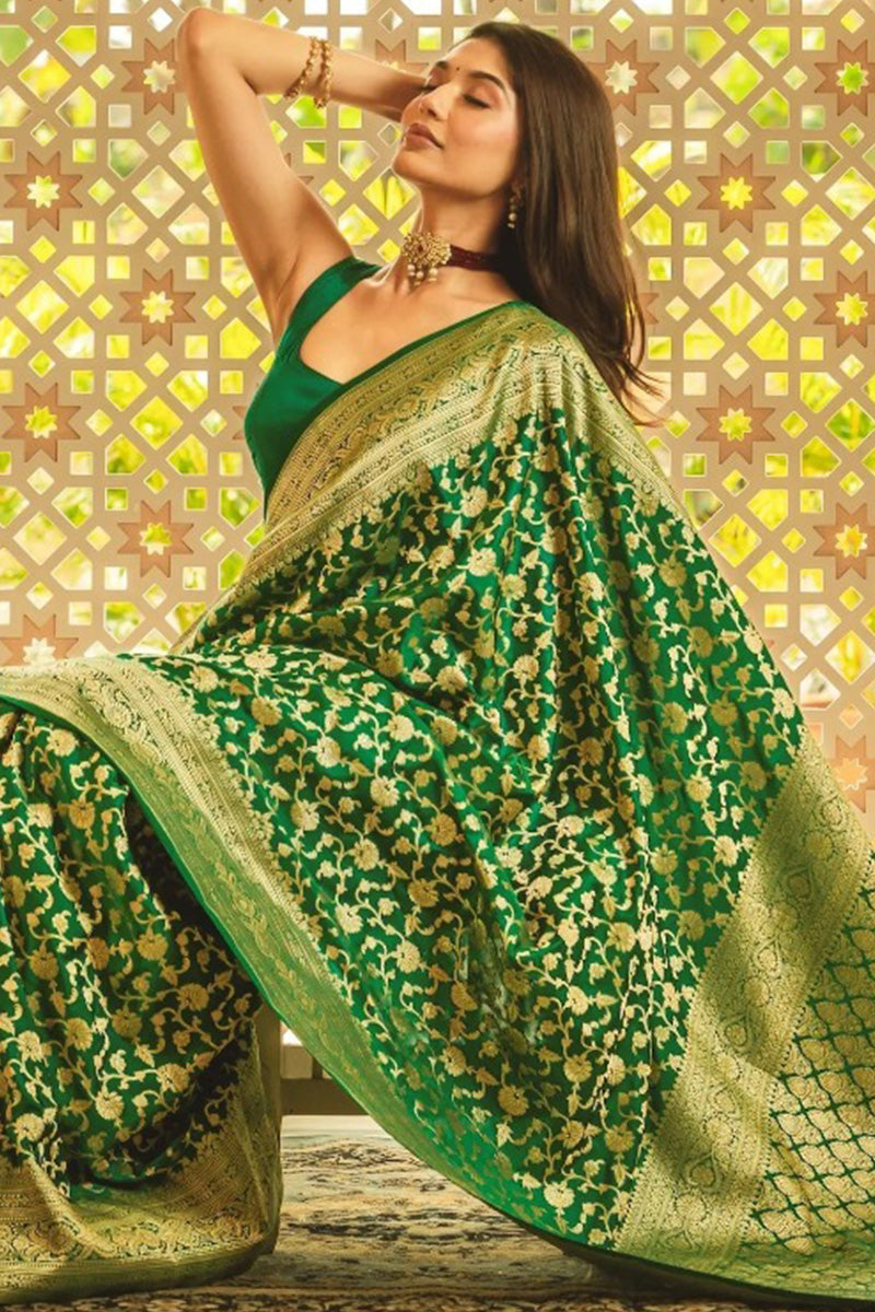 Jubilant Green Soft Silk Saree With Blooming Blouse Piece