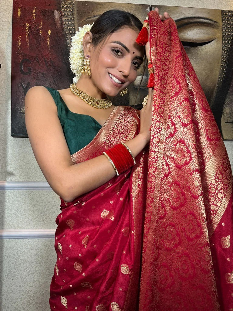 Lassitude Red Soft Silk Saree With Fugacious Blouse Piece