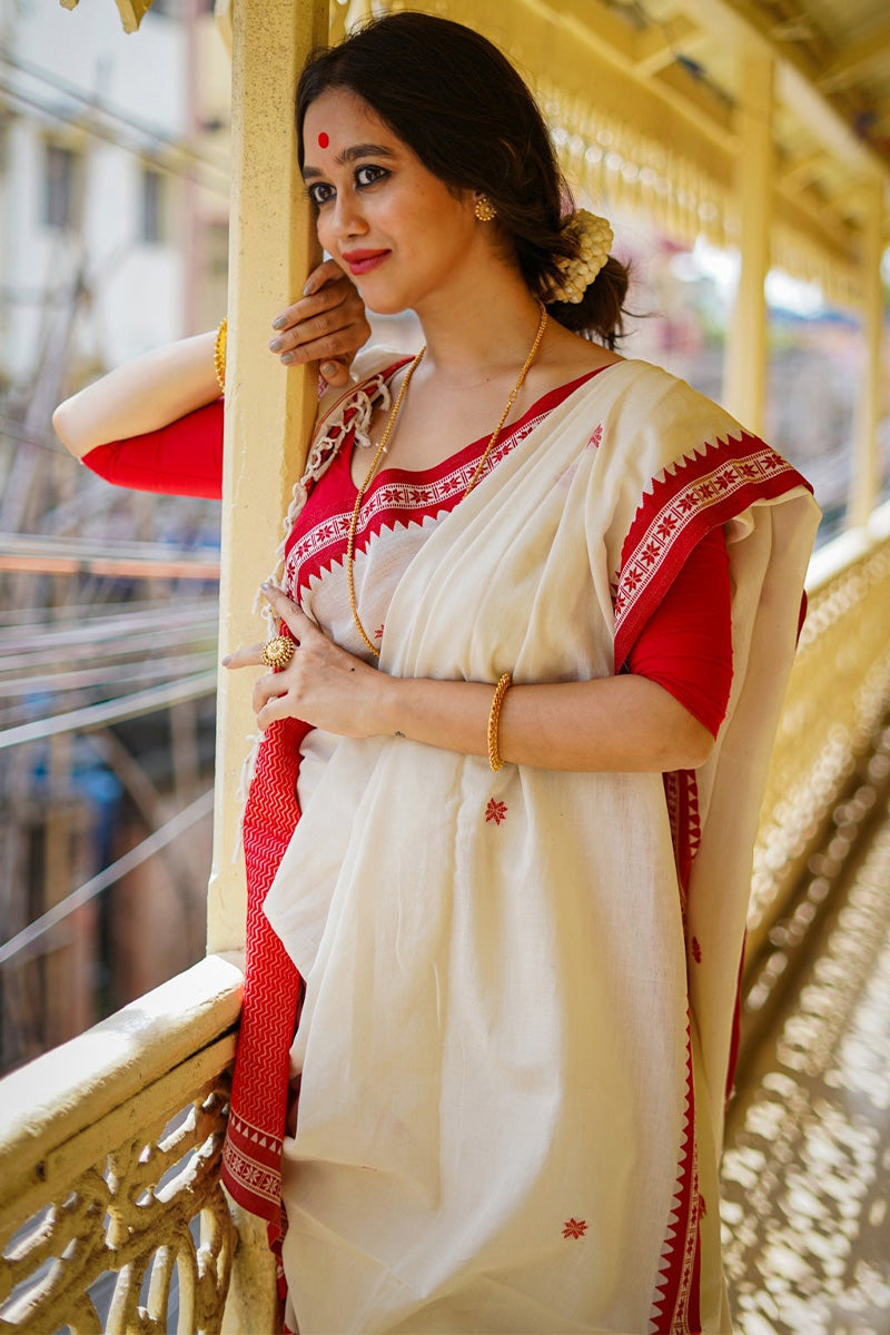 Rose White Maheshawari Cotton Silk Saree