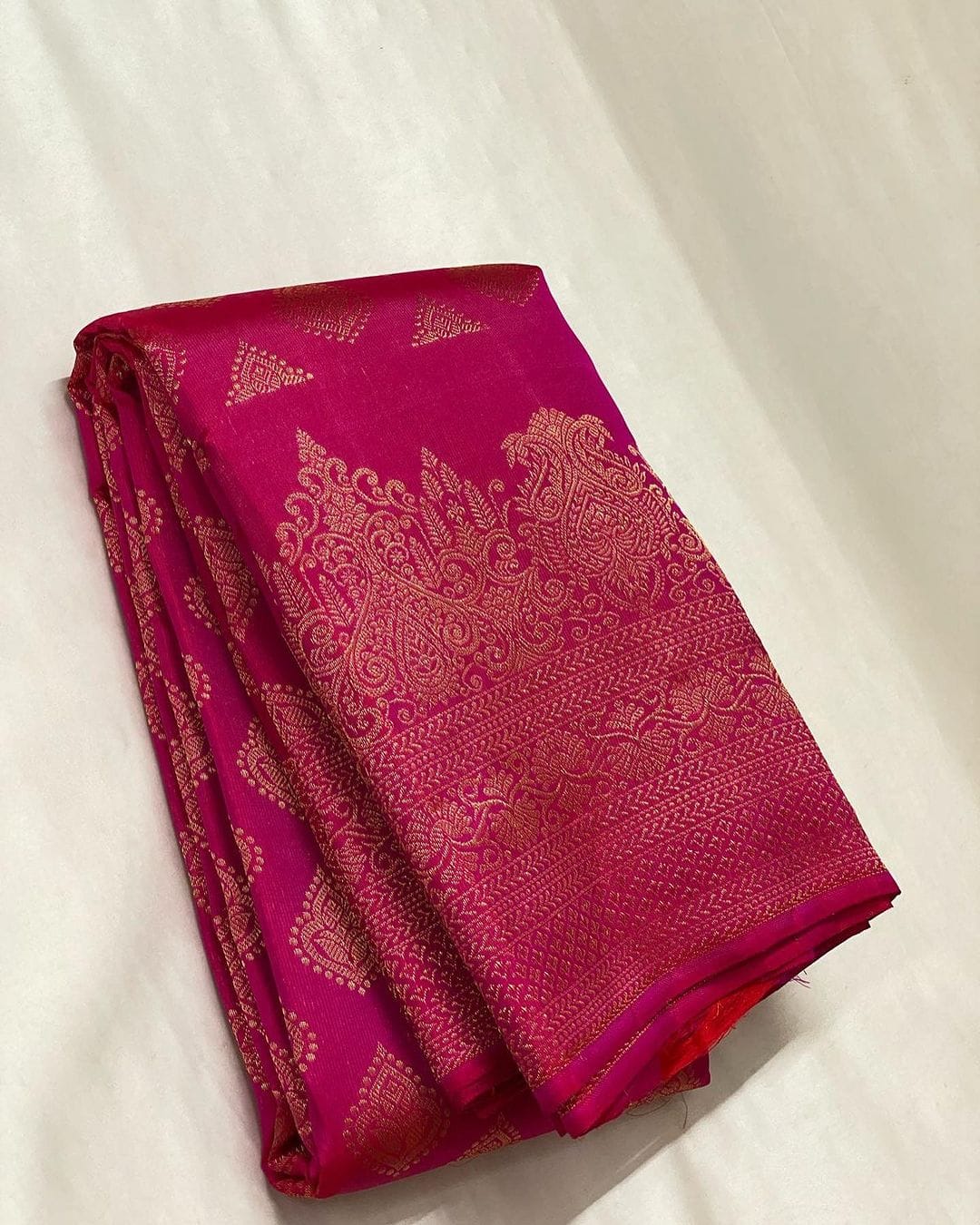 Artistic Dark Pink Soft Silk Saree With Glowing Blouse Piece