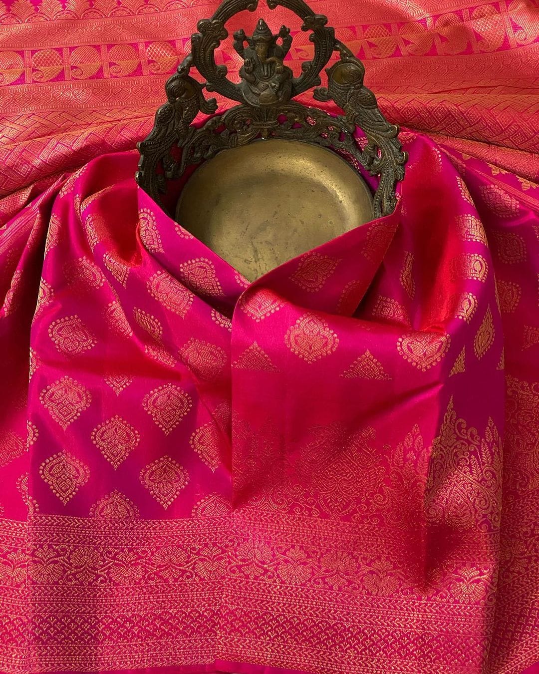 Artistic Dark Pink Soft Silk Saree With Glowing Blouse Piece
