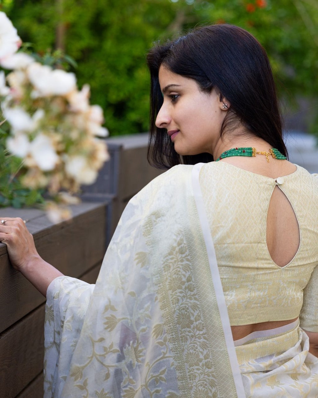 Pastel White Maheshawari Cotton Silk Saree