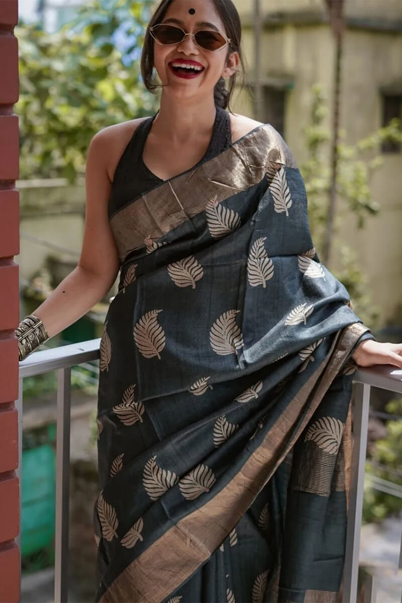 Tuna Black Maheshawari Cotton Silk Saree