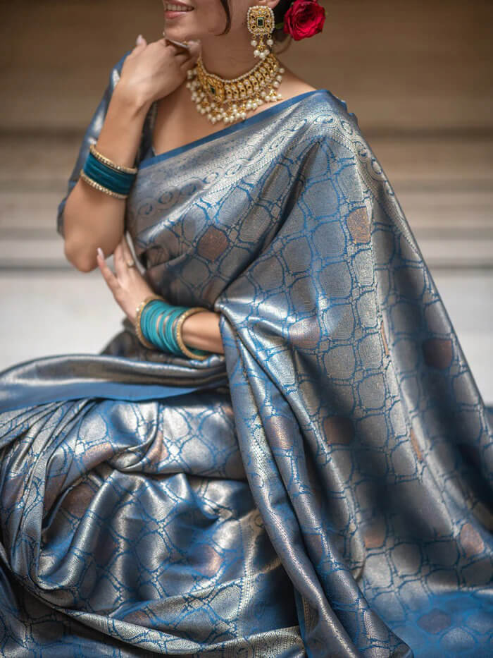 Demanding Blue Soft Silk Saree With Ravishing Blouse Piece