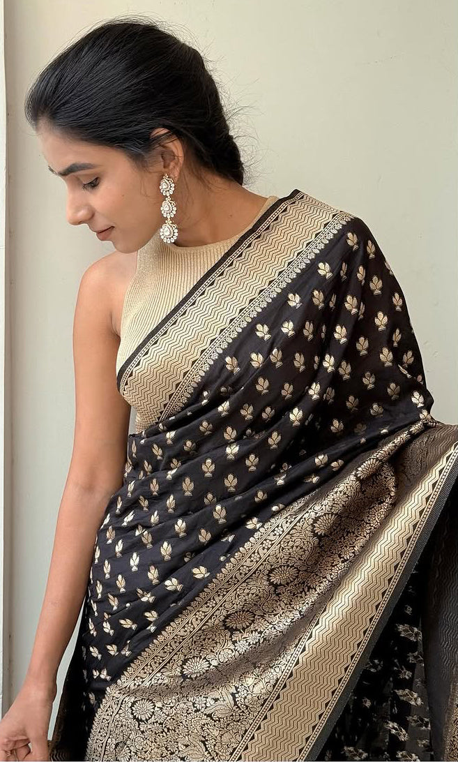 Gleaming Black Soft Silk Saree With Sensational Blouse Piece