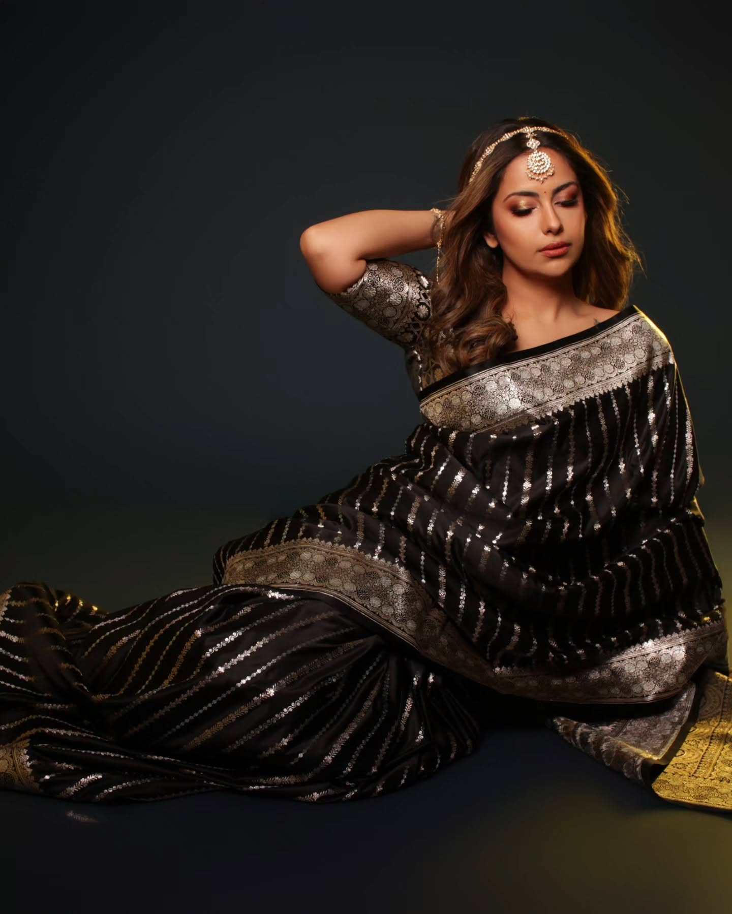 Marvellous Black Soft Silk Saree With Innovative Blouse Piece