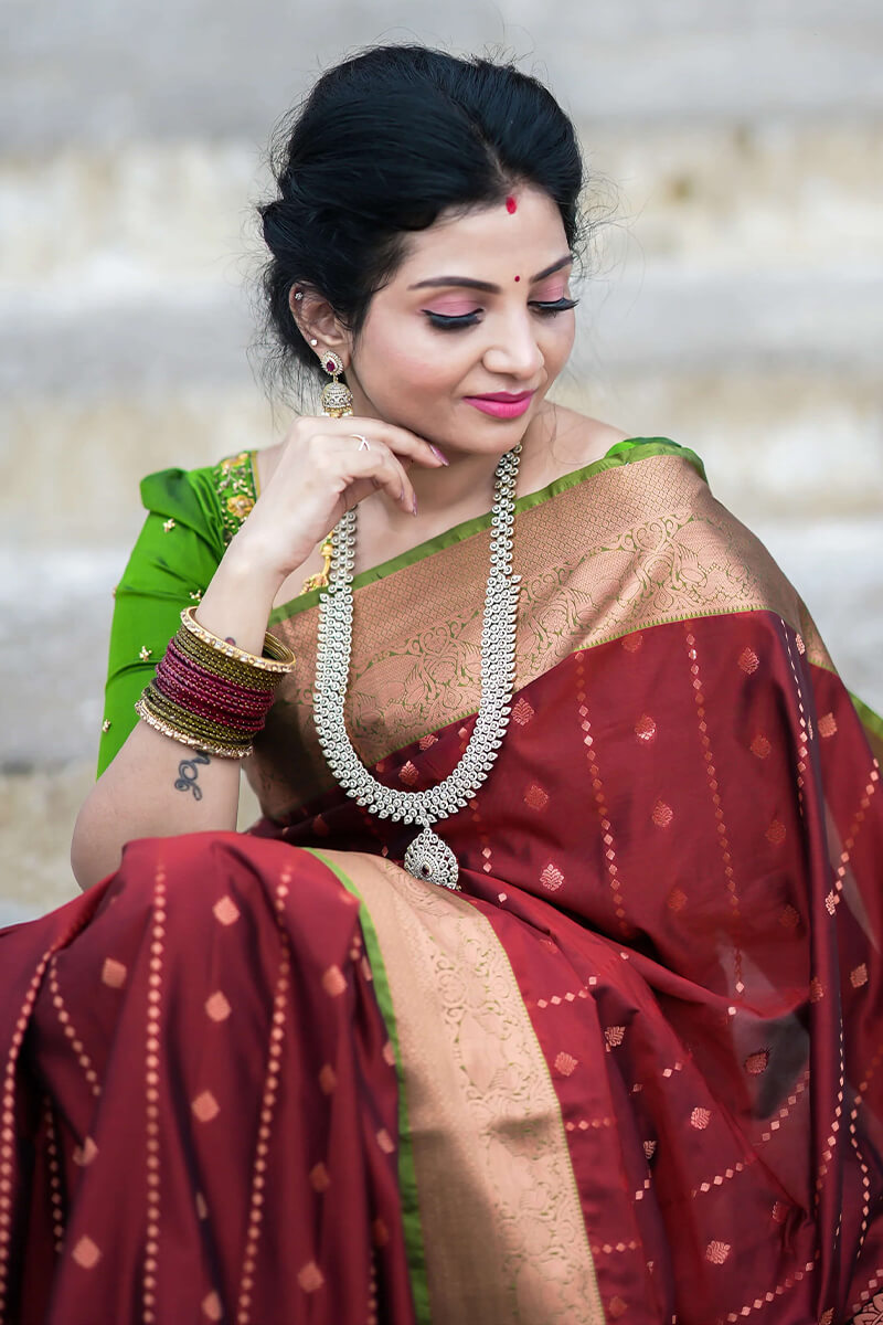 Entrancing Wine Soft Silk Saree With Lissome Blouse Piece