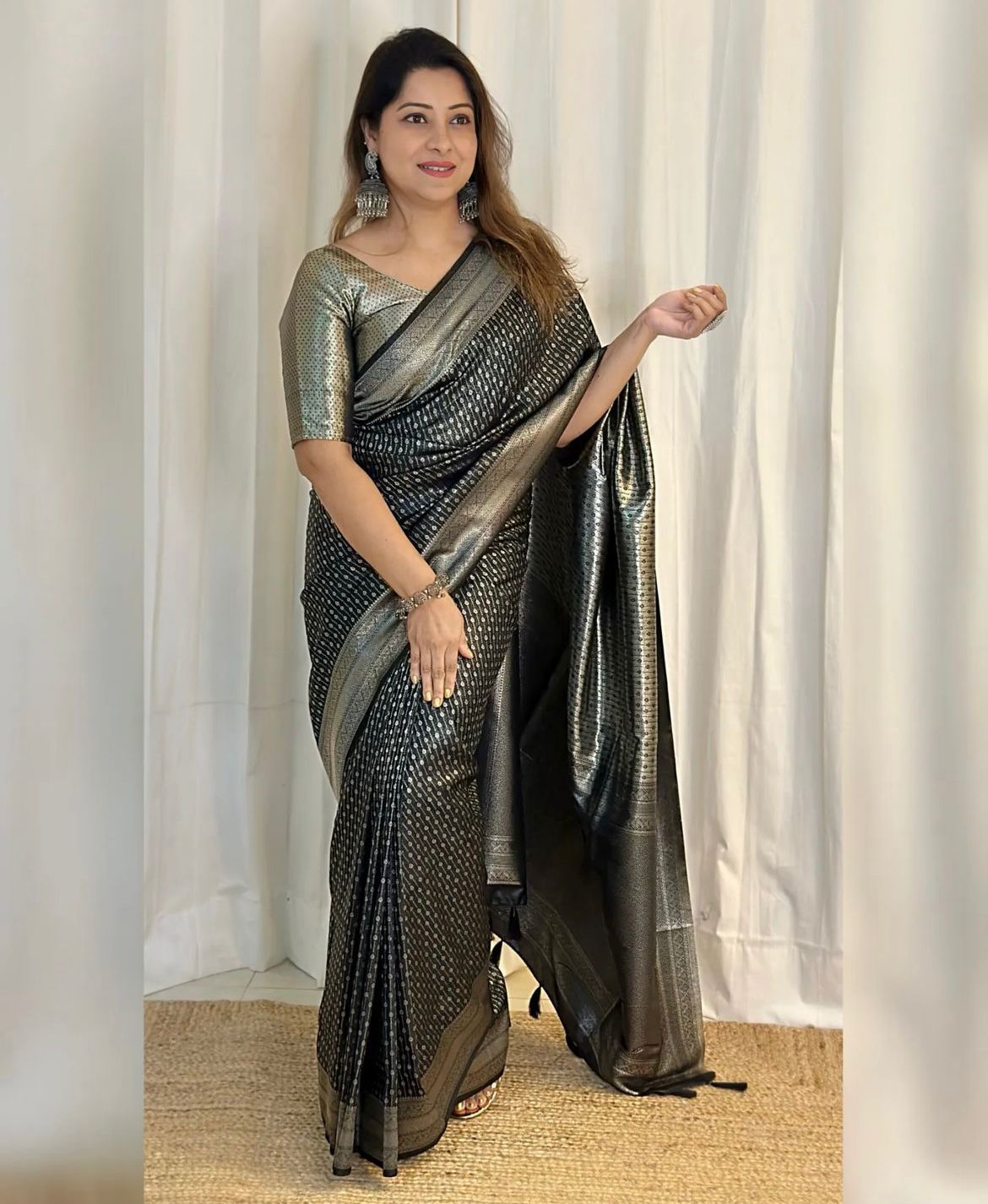 Panoply Black Soft Silk Saree With Super Proficient Blouse Piece