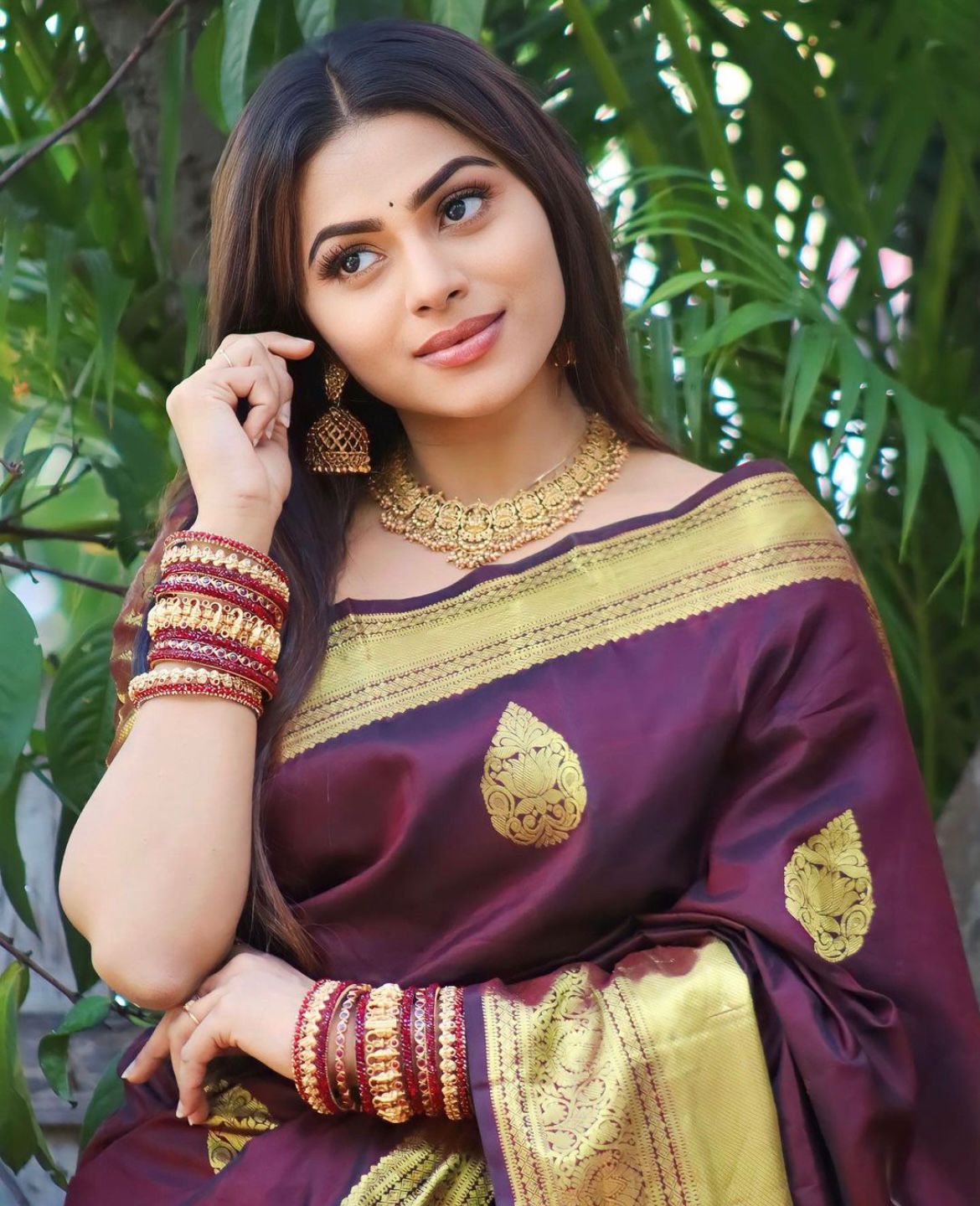 Elision Wine Soft Silk Saree With Beautiful Blouse Piece