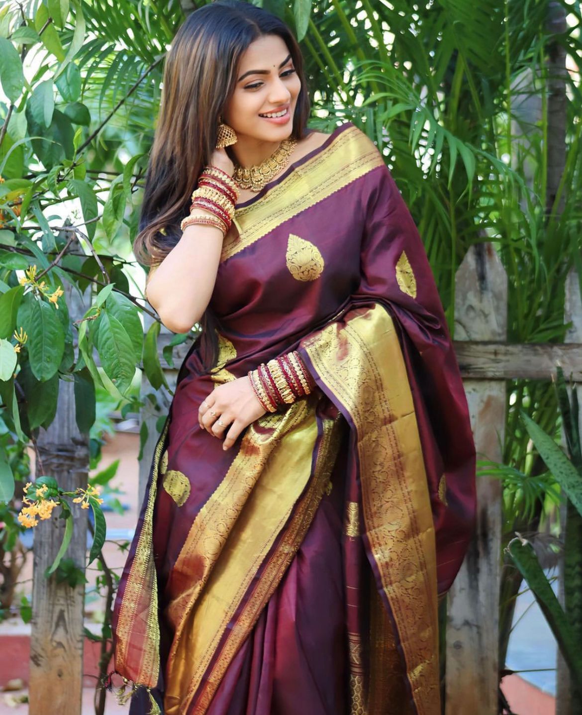 Elision Wine Soft Silk Saree With Beautiful Blouse Piece