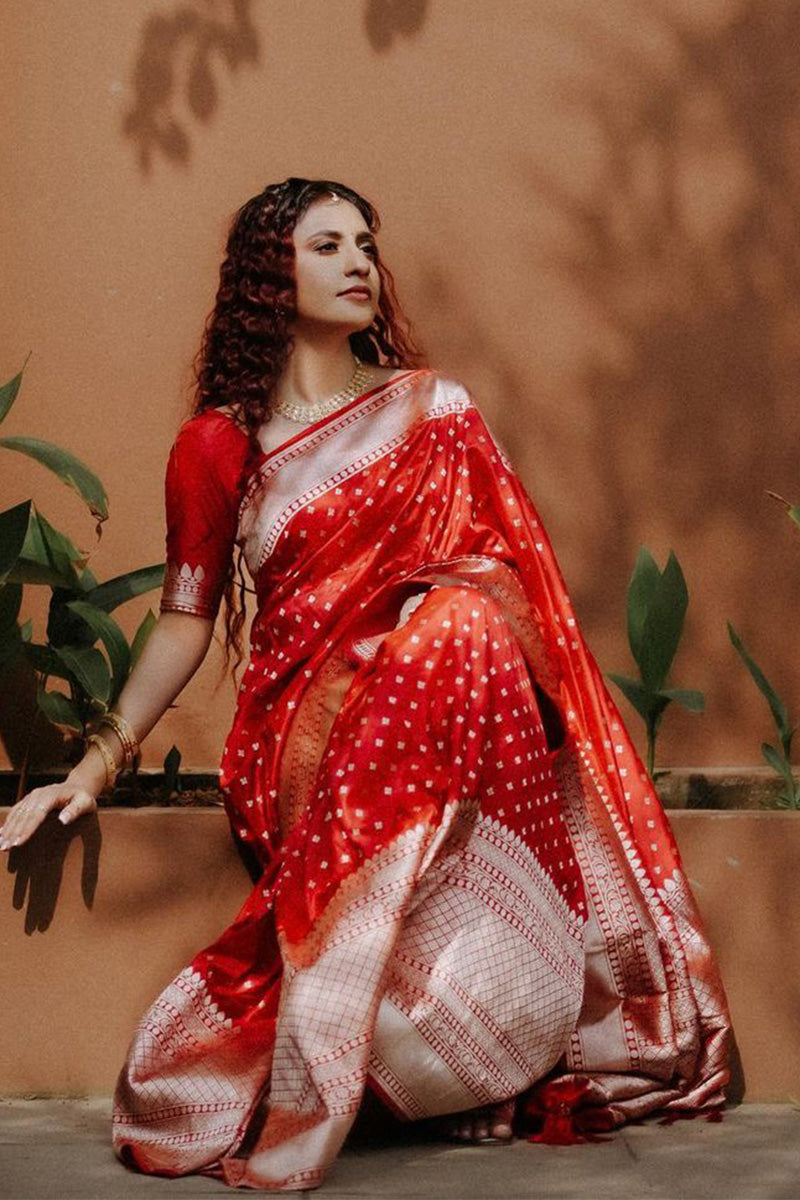 Beguiling Red Soft Silk Saree With Delightful Blouse Piece