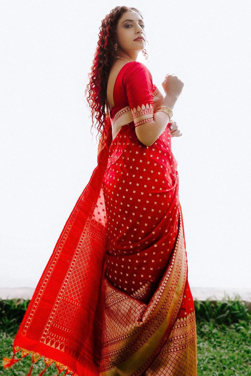 Beguiling Red Soft Silk Saree With Delightful Blouse Piece