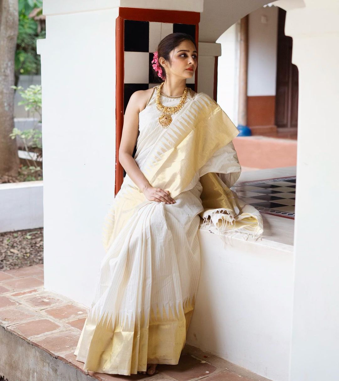 Winsome Off White Soft Silk Saree With Amazing Blouse Piece