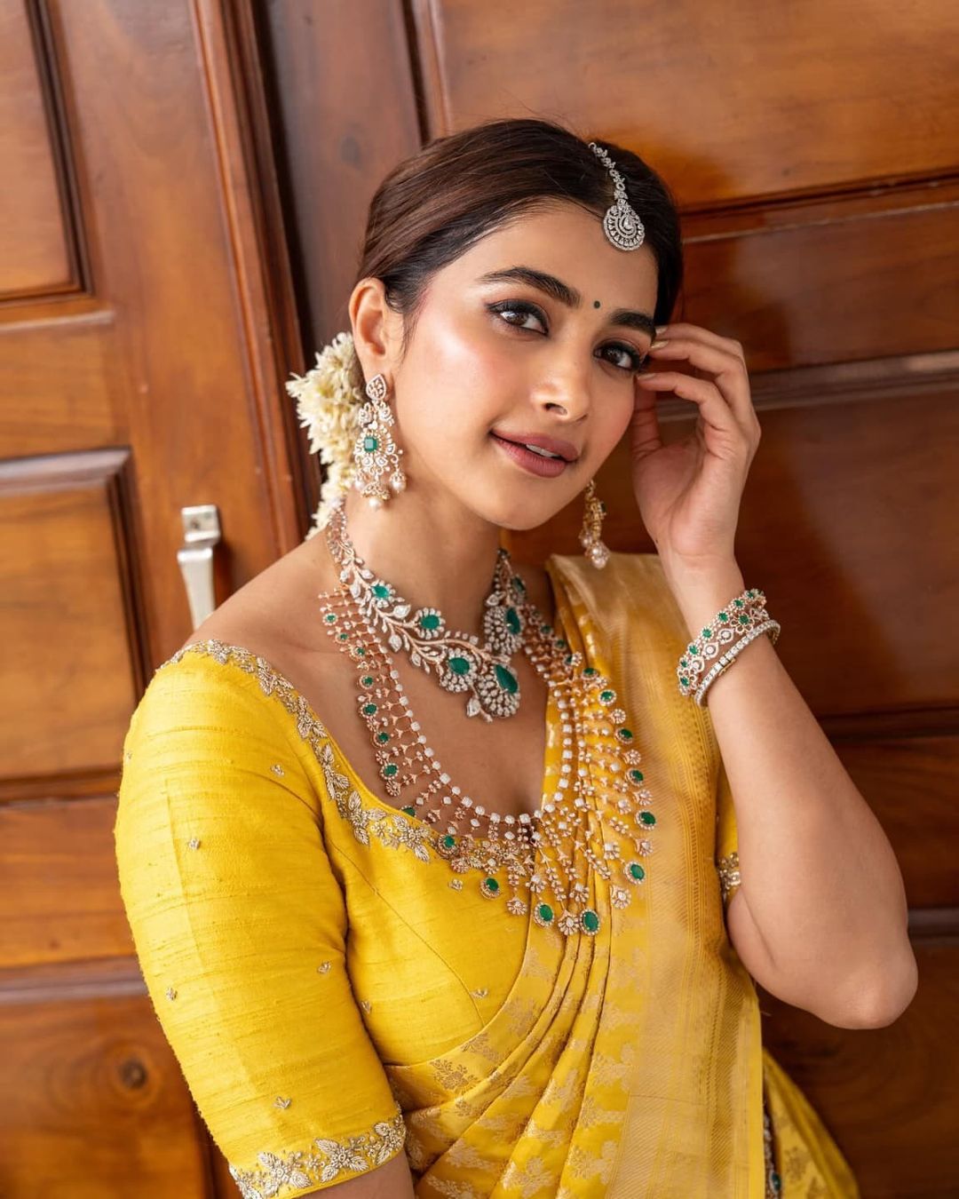 Inimitable Yellow Soft Silk Saree With Preferable Blouse Piece