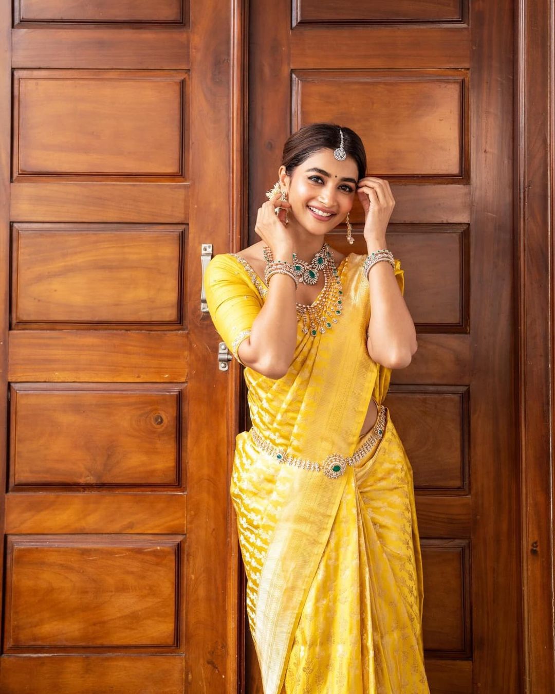 Inimitable Yellow Soft Silk Saree With Preferable Blouse Piece