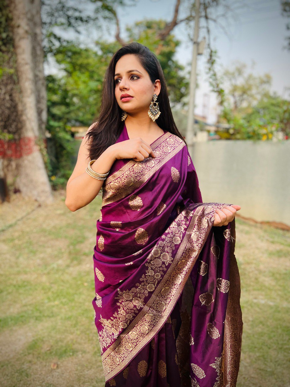 Energetic Wine Soft Silk Saree With Outstanding Blouse Piece