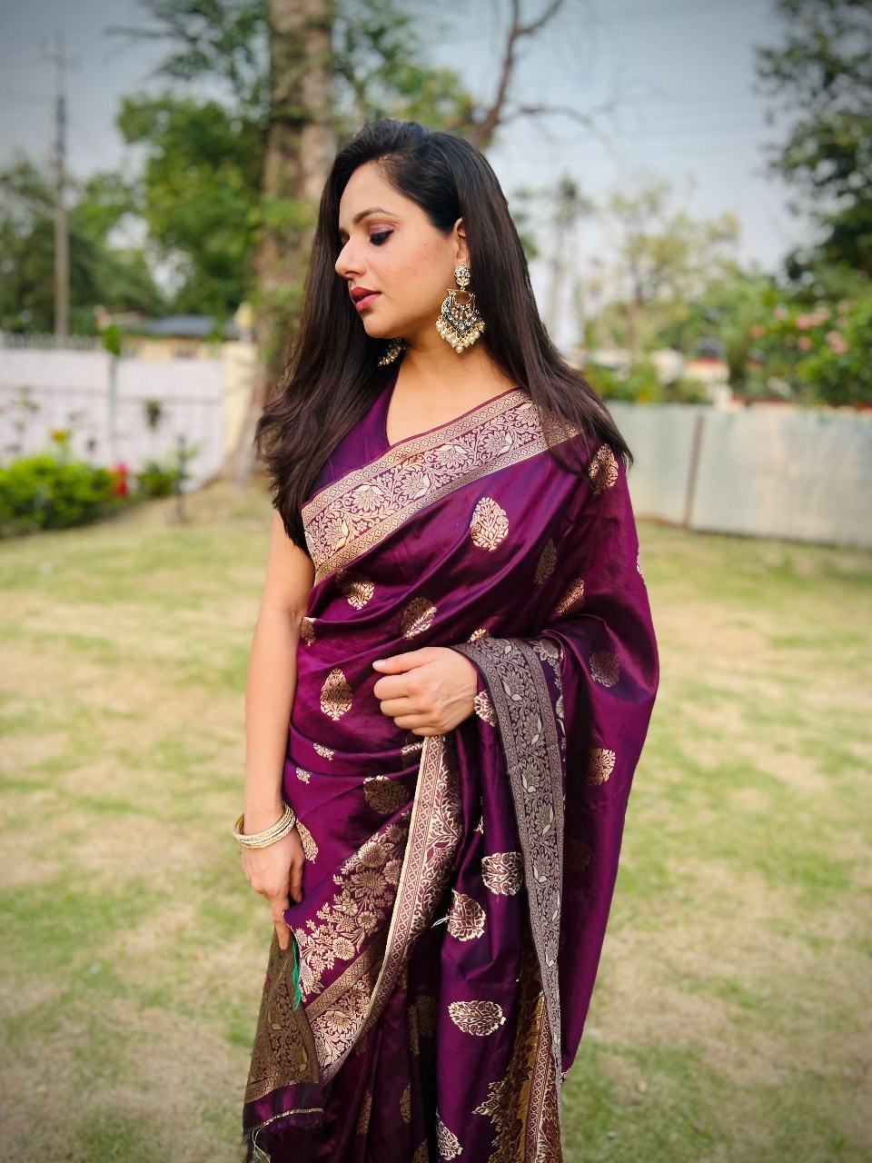 Energetic Wine Soft Silk Saree With Outstanding Blouse Piece
