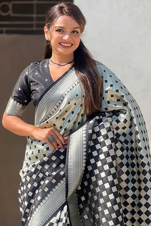 Excellent Black Soft Silk Saree With Forbearance Blouse Piece