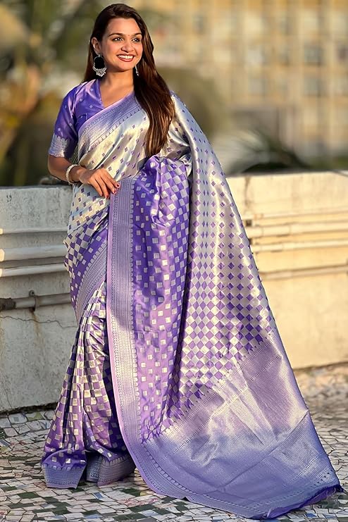 Amiable Lavender Soft Silk Saree With Traditional Blouse Piece