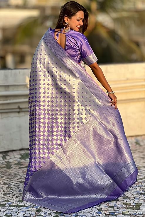 Amiable Lavender Soft Silk Saree With Traditional Blouse Piece