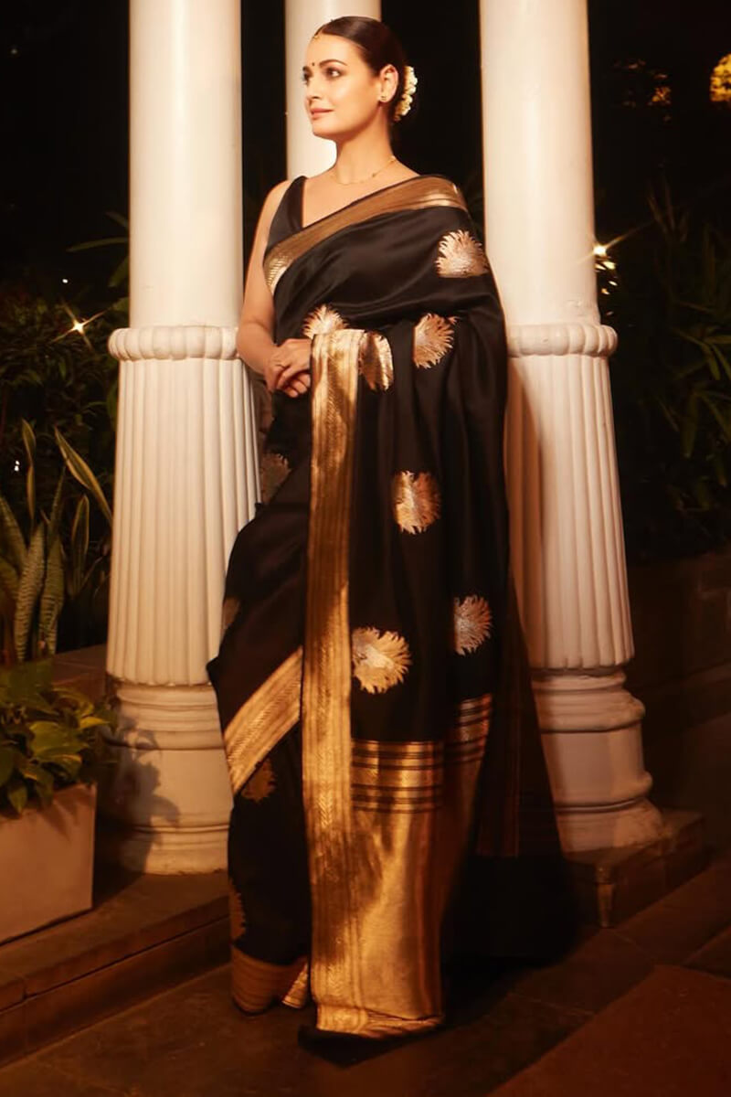 Unequalled Black Soft Silk Saree With Ornate Blouse Piece