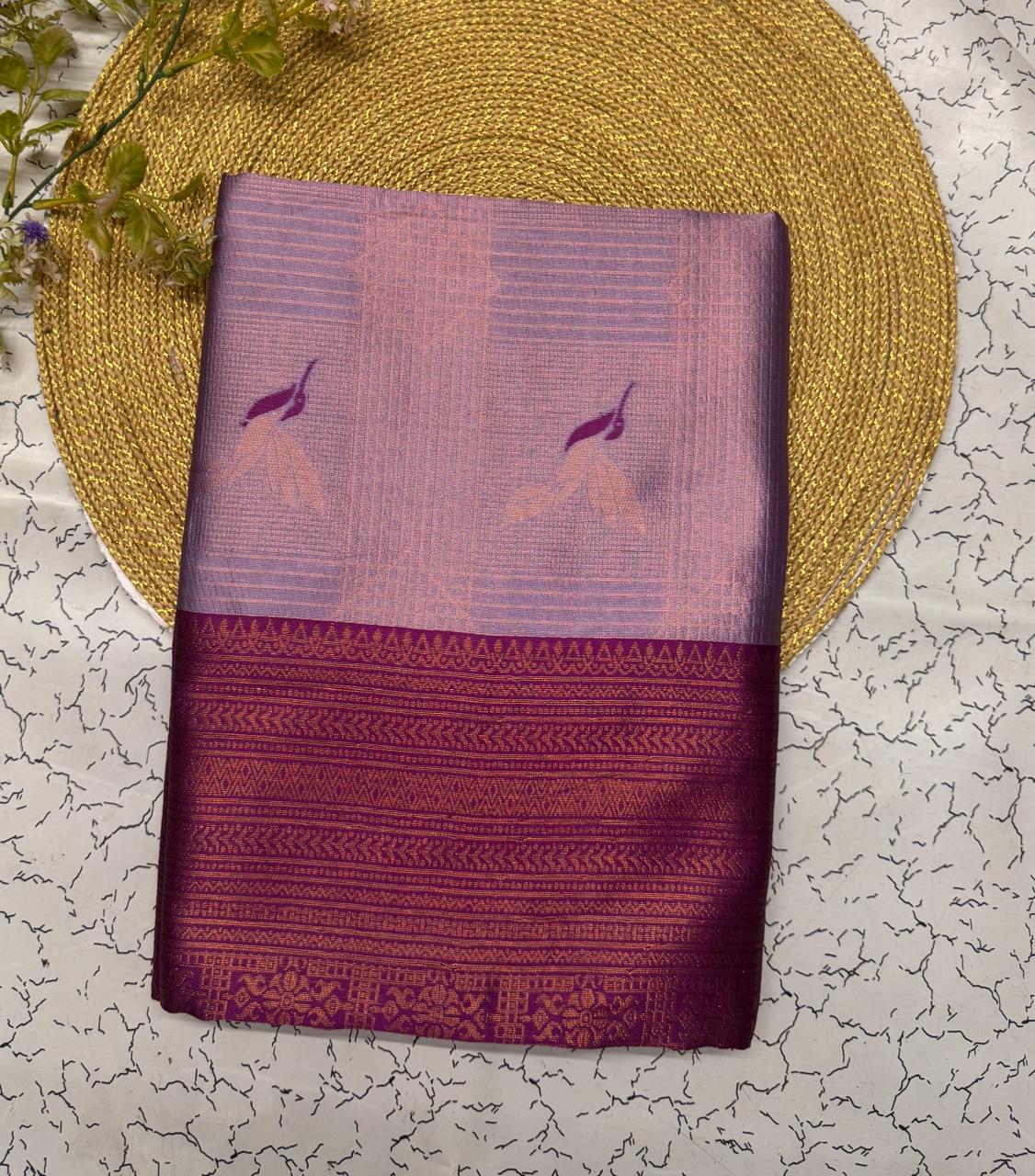 Unequalled Lavender Soft Banarasi Silk Saree With Phenomenal Blouse Piece