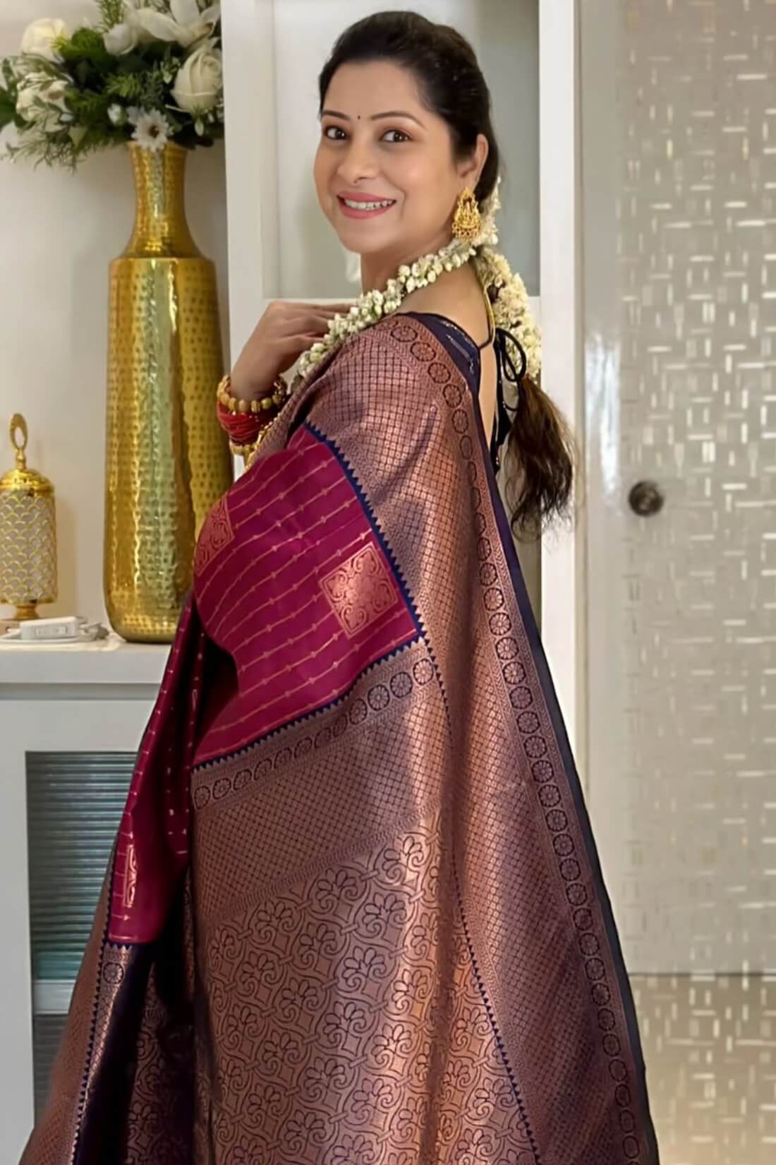 Transcendent Maroon Soft Silk Saree With Scrumptious Blouse Piece