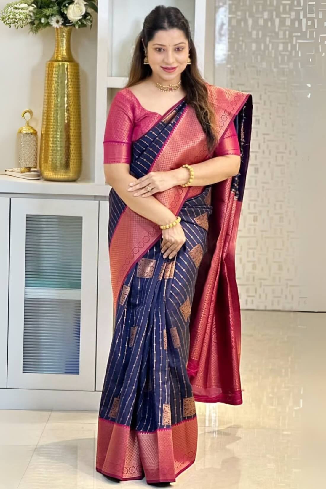 Beauteous Navy Blue Soft Silk Saree With Beleaguer Blouse Piece