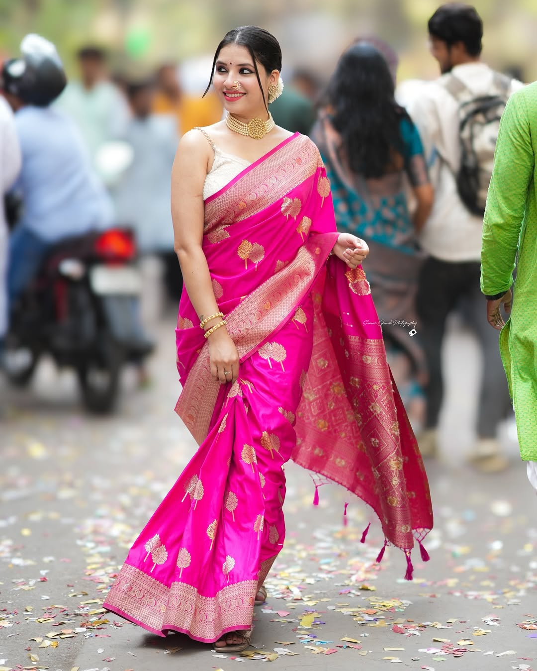 Scrupulous Dark Pink Soft Silk Saree With Woebegone Blouse Piece
