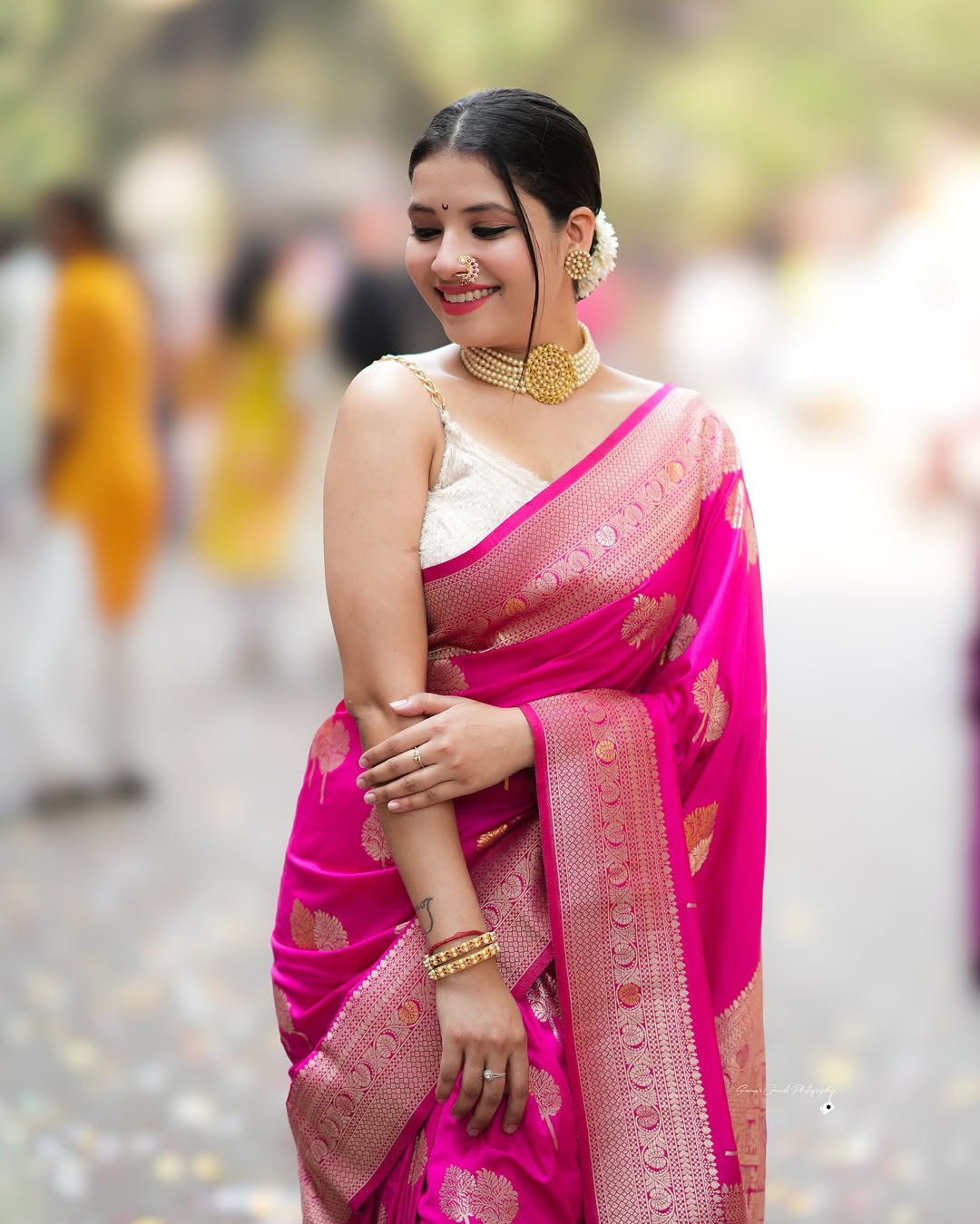 Scrupulous Dark Pink Soft Silk Saree With Woebegone Blouse Piece