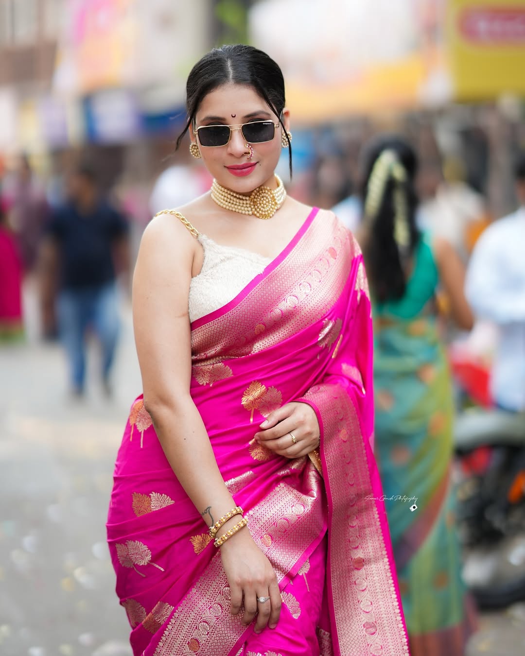 Scrupulous Dark Pink Soft Silk Saree With Woebegone Blouse Piece