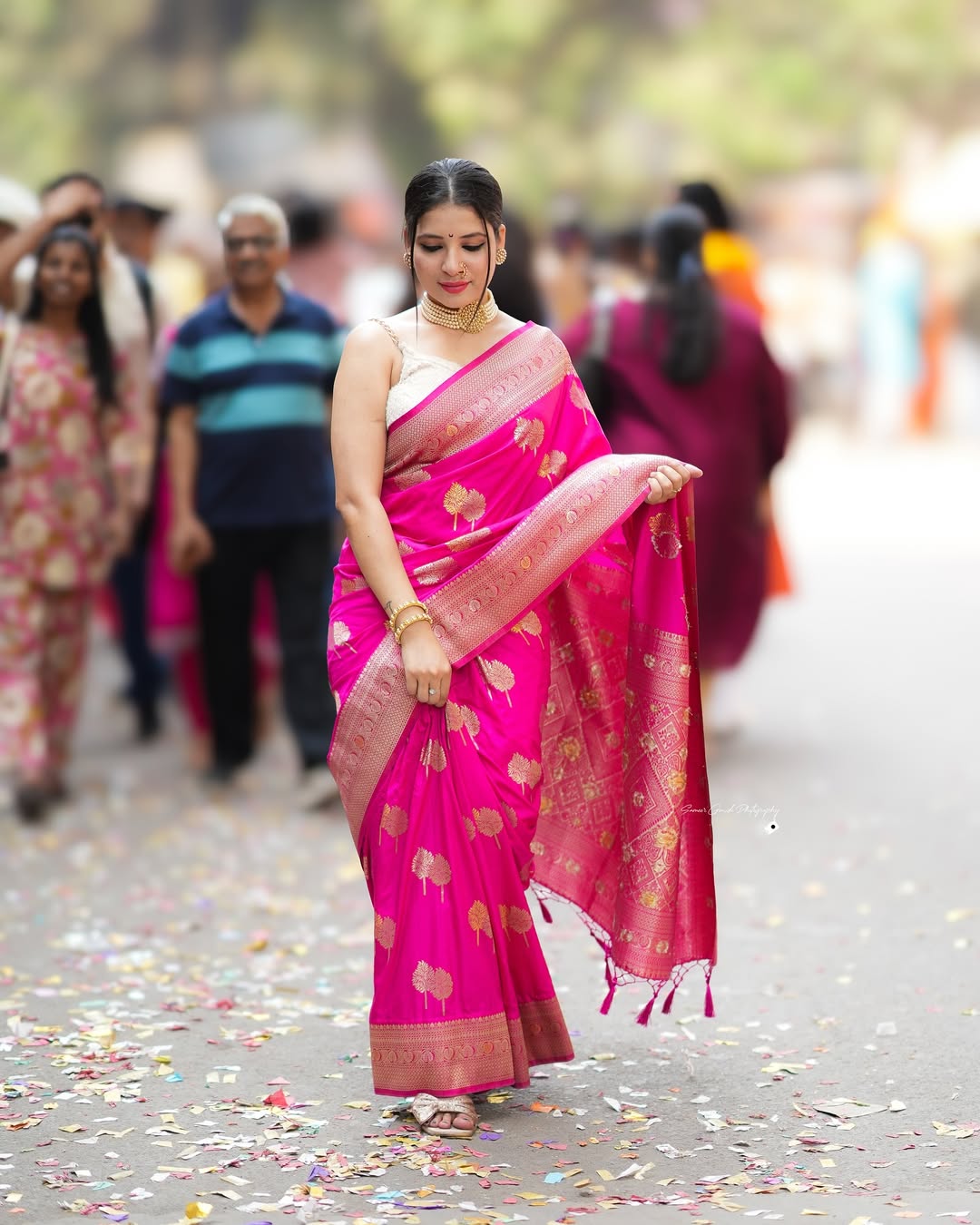 Scrupulous Dark Pink Soft Silk Saree With Woebegone Blouse Piece