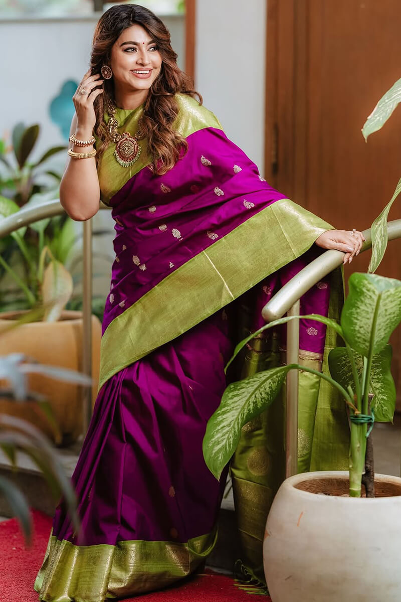 Exemplary Purple Soft Silk Saree With Pretty Blouse Piece